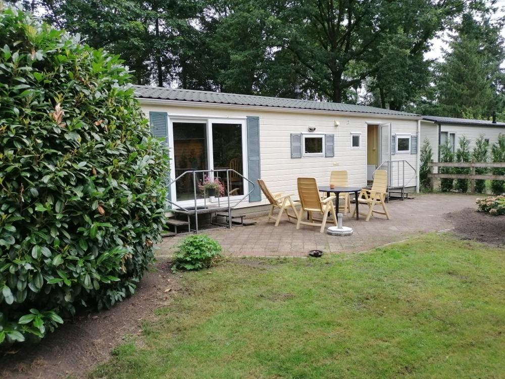 Chalet 4-6 Personen Epe F15 Van Alle Gemakken Voorzien Max Aantal Volwassen Personen Bedraagt 4 Exterior photo